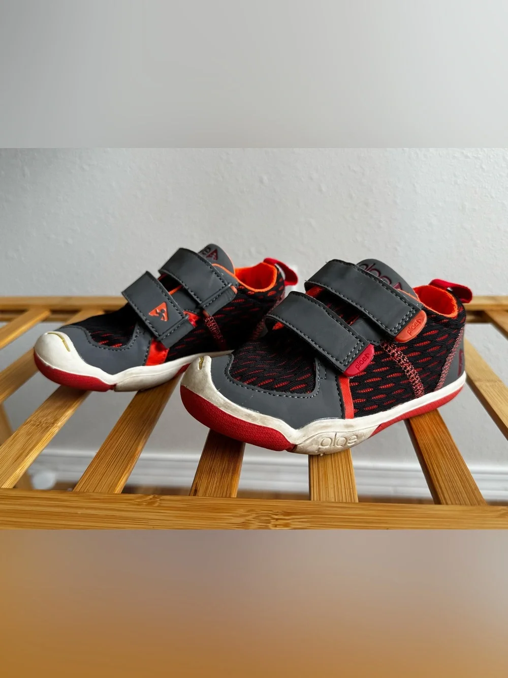 PLAE | Ty Voltage Gray